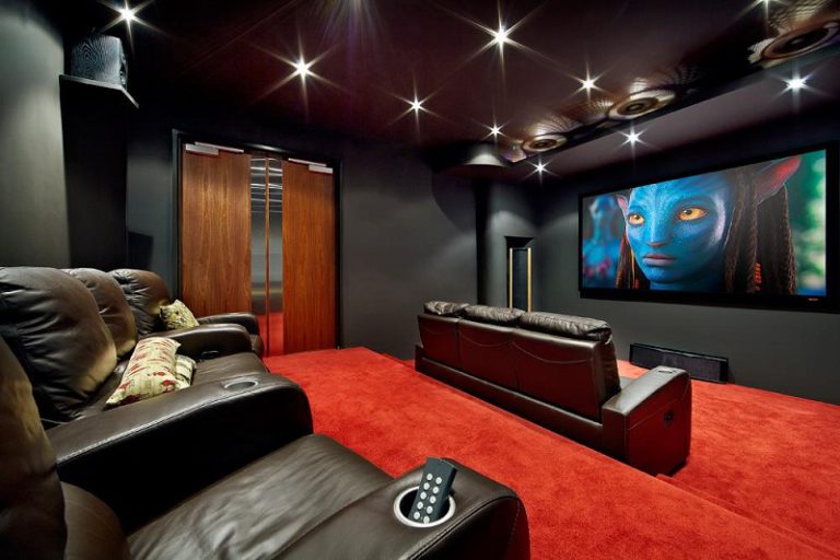 5 Tips For Creating a Home Theater Family Room